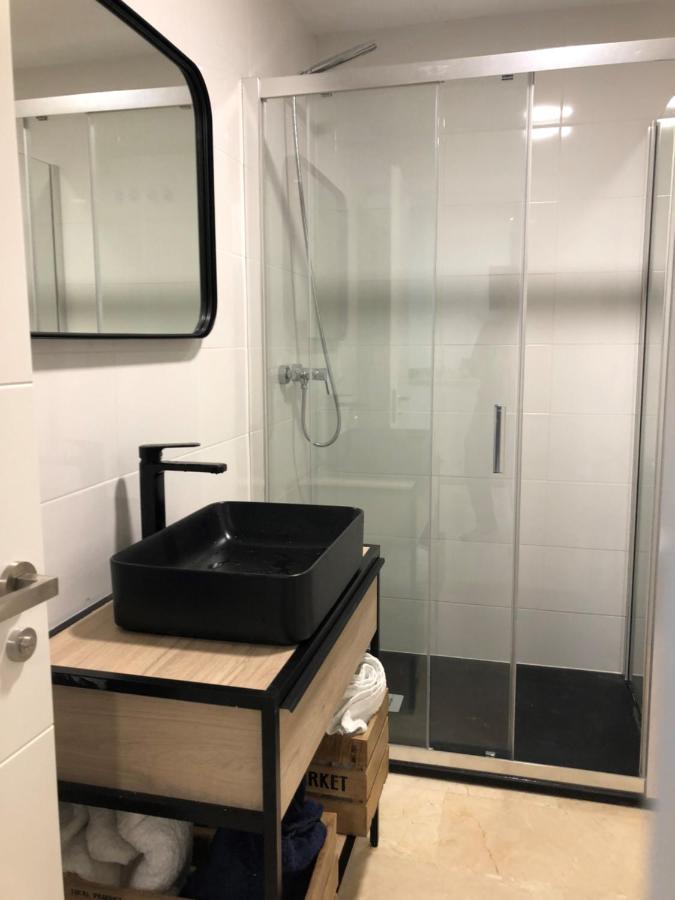 Moderno Apartamento En Primera Linea Paseo Maritimo Fuengirola Εξωτερικό φωτογραφία